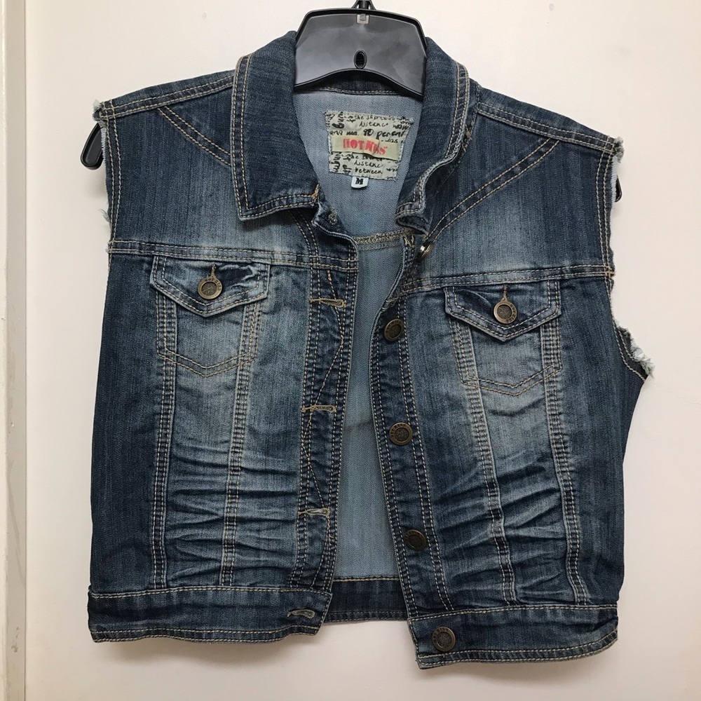 Hot Kiss sleeveless demon vest